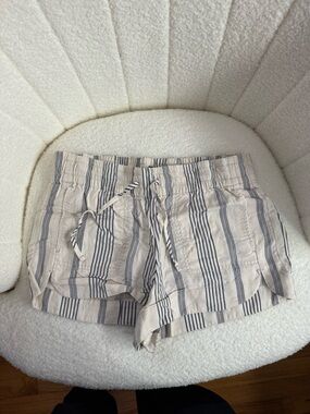 Express Women's High Waist Navy and White  Striped Drawstring Shorts in Size XS